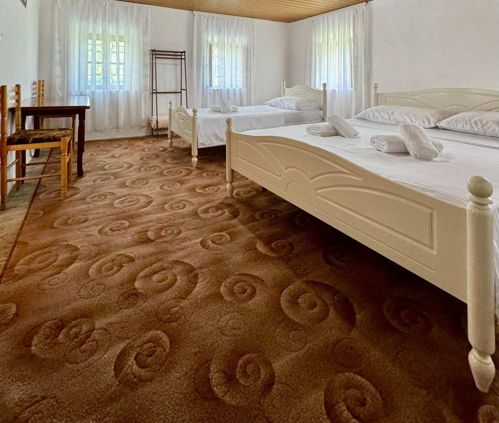 Guest House Noku Koman Bagian luar foto