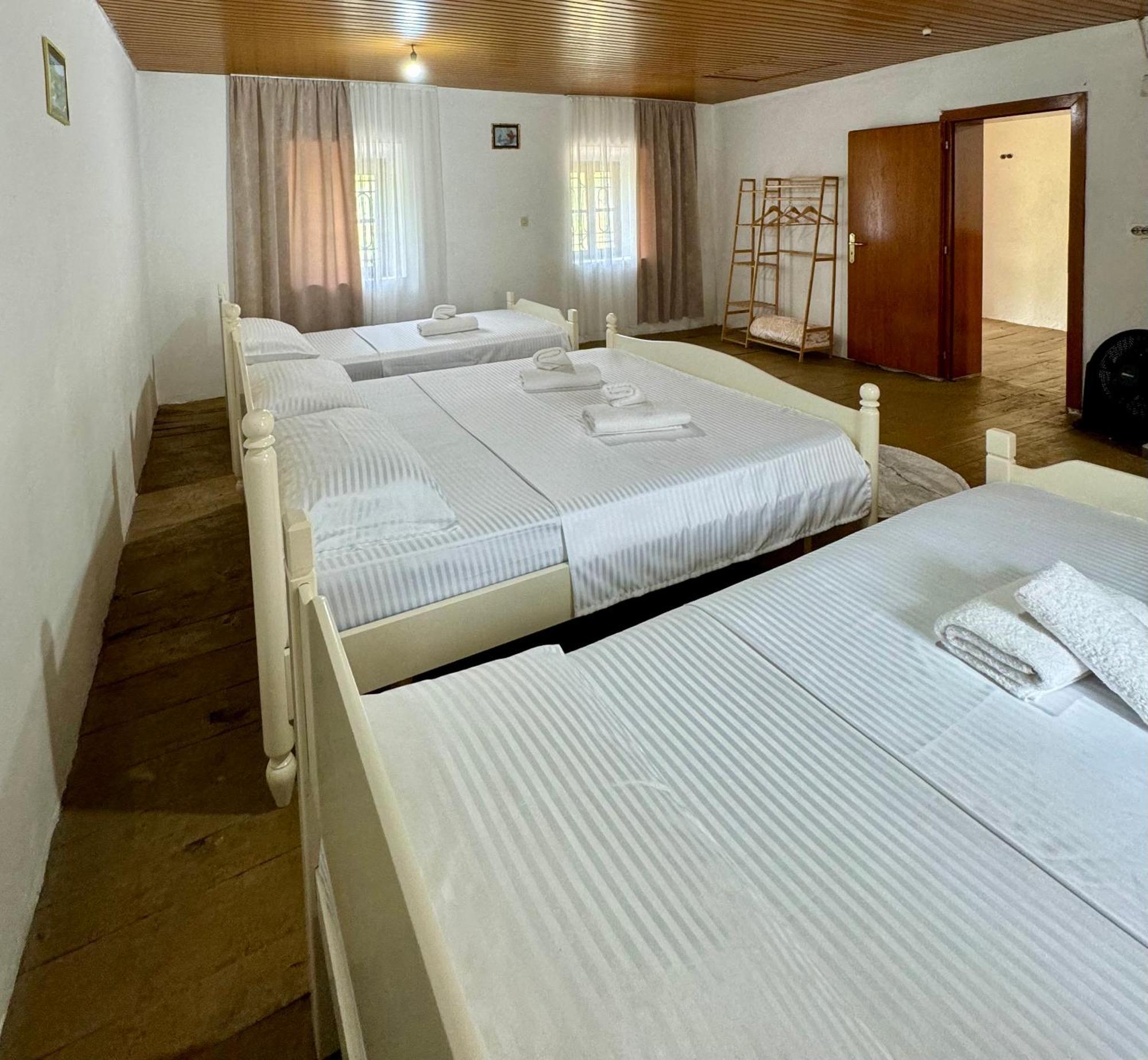 Guest House Noku Koman Bagian luar foto